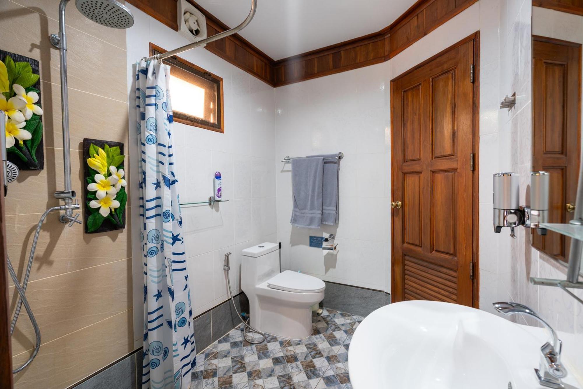 Villa Ayutthaya At Kantiang Bay Ko Lanta Dış mekan fotoğraf